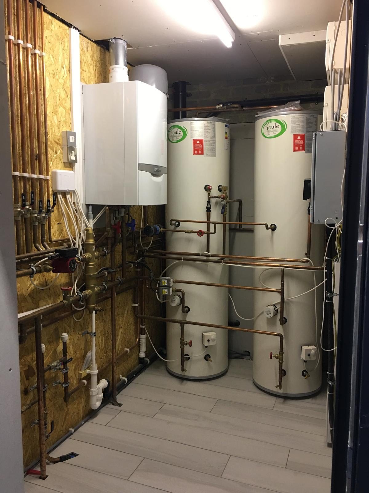 Twin cylinder installation